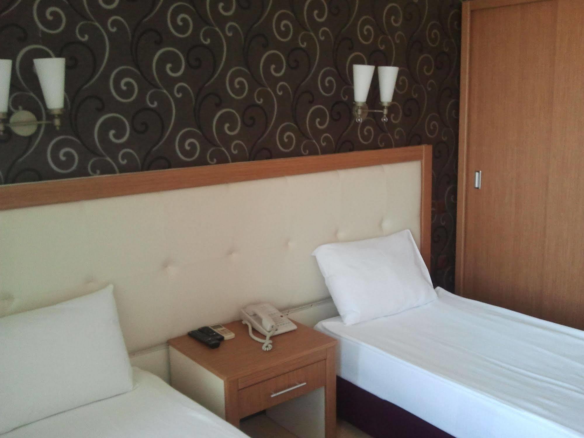 Hotel Kocaman イズミル エクステリア 写真