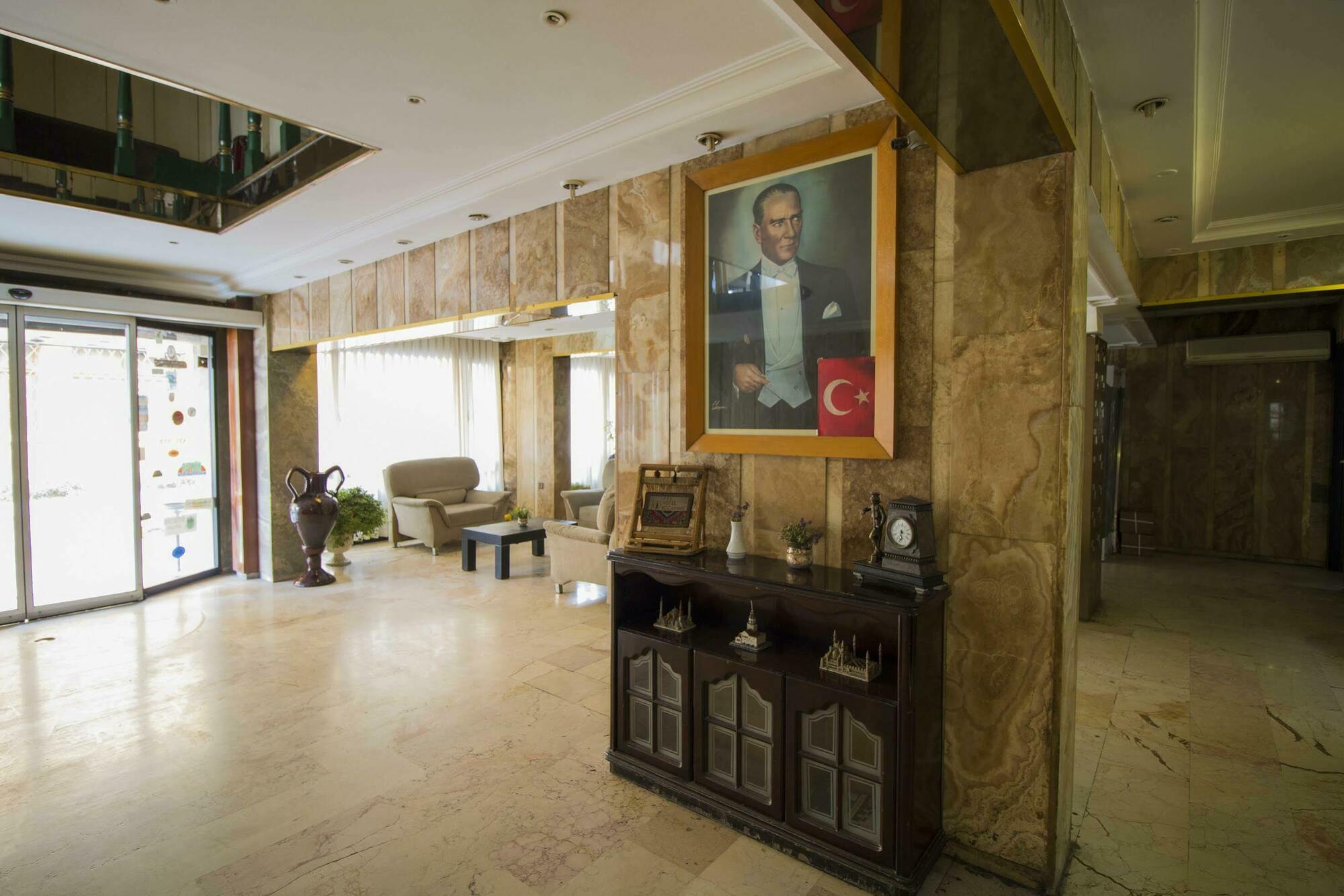 Hotel Kocaman イズミル エクステリア 写真